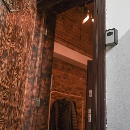 Cozy Brick Centrum Lejlighed *